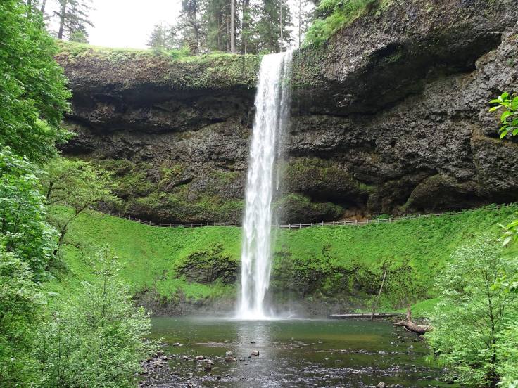 Trail of 10 Falls waterfall
